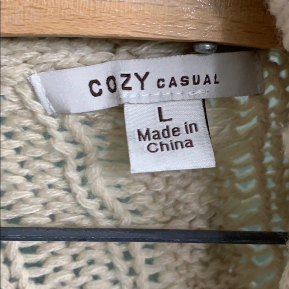 Cable knit sweater - Picture 2 of 4